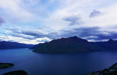 Naklejka na ściany i meble Beautiful blue mountain lake