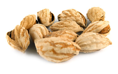 Shelled almonds and hulled almonds