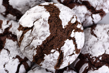 Chocolate chip cookie with cracks.