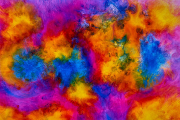 Kolorowe plamy w kształcie chmur. Intensywne kolory. fantazyjne wzory