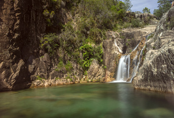 Fototapeta na wymiar longtime exposure waterfal summer peneda geres national park