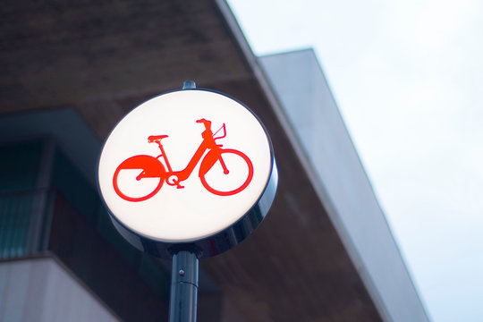 Bicing Barcelona bike transport logo