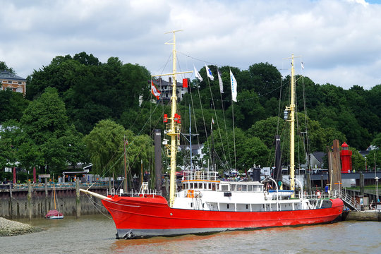 Oevelgönne Bilder Durchsuchen 266 Archivfotos, und