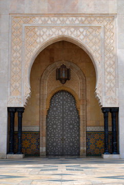 Doorway and arch at Casablanca Hassan II Mosque