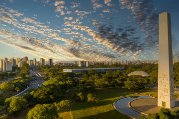 Amanhecer em Sampa © Marcos Kulenkampff