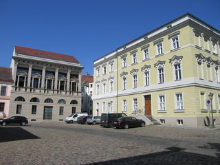 Fototapeta na wymiar Neuer Markt und Kabinetthaus in Potsdam