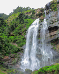 Bomburu Ella Sri Lanka
