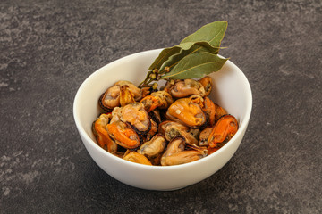 Pickled mussels in the bowl