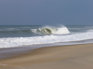 clean wave breaking on the east coast