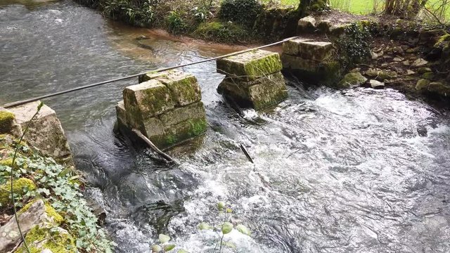 Chasteaux (Corr&egrave;ze, France) - Pont pittoresque