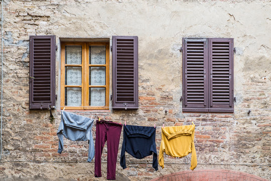 laundry hanging outside to dry in Florence / Tuscany
