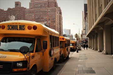 yellow school bus