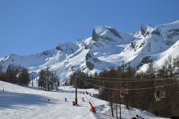 Fototapeta premium Ski and snowboarding on french mountains
