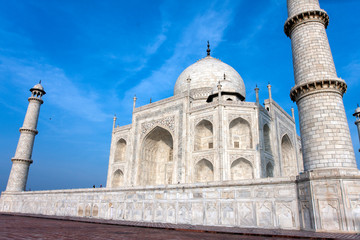 Fototapeta na wymiar Taj Mahal in Agra, Uttar Pradesh, India.