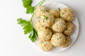 cheese balls with three types of cheese without baking. keto diet recipe