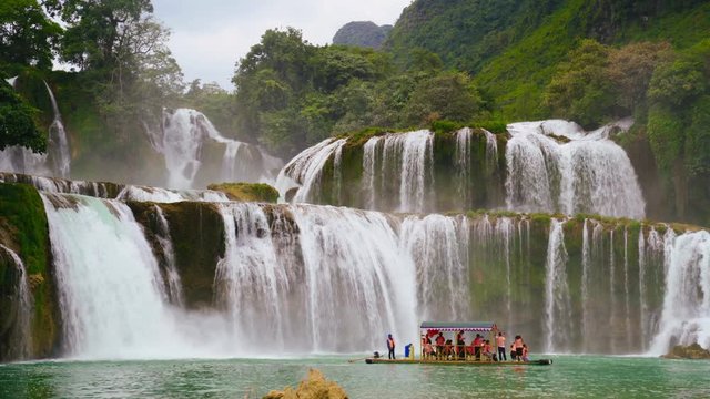 Ban Gioc Waterfall in Cao Bang, Vietnam
