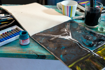 acrylic paints, chalk, colors, work blog, drawing on the days at home alone or with children, artistic activity.