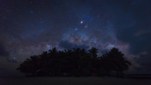 A night timelapse footage which I shot back when I was still doing a project in Siargao, Philippines. This was a timelapse shot using sony a6300.