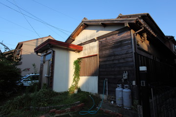 朝日のあたる街