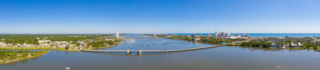 Obraz premium Aerial panorama bridges to Daytona Beach FL USA