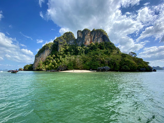 Fototapeta na wymiar Tropical island in Krabi, Thailand 