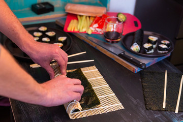 Making homemade sushi, when you can't go out to buy, rice, salmon
