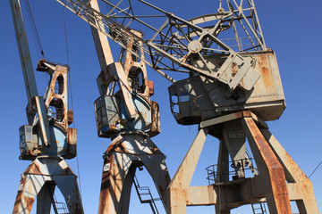 St&auml;hlernes Trio am Bremer Kai; Hamburger Hafenromantik 