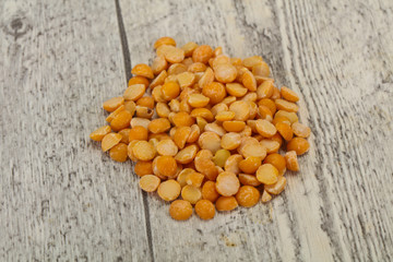 Raw dry peas for cooking