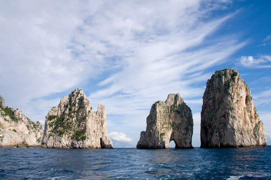  monumento natural los farallones de capri, italia