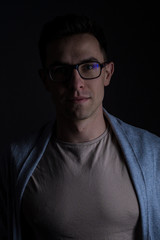 Portret męski okulary © robertpstryka