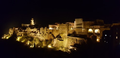 Fototapeta na wymiar rome at night