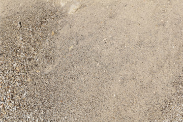 Lockerer Sand auf Schütte, verschiedene Korngrößen