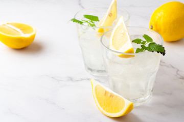 lemon juice with ice