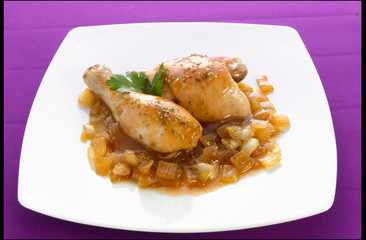 Pollo guisado con patatas. Stewed chicken with potatoes.
