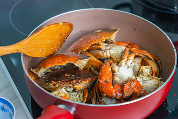 Homemade stir-fired crab with garlic and salt pepper