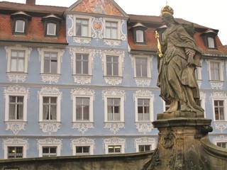 Fototapeta na wymiar Blaue Fassade