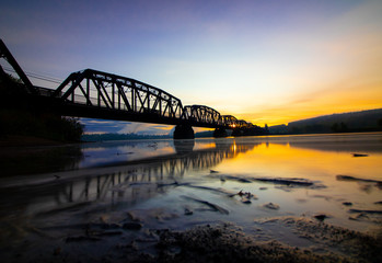 Fototapeta na wymiar bridge, sunset, river, water, sky, architecture,