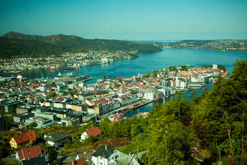 Fototapeta na wymiar View on Bergen and harbor from the mountain floyen.