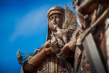 Obraz premium памятник Святым Петра и Февронии Чебоксары,Monument to Saints Peter and Fevronia Cheboksary,