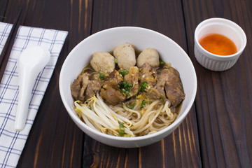 beef noodle with meatballs and Bean sprouts