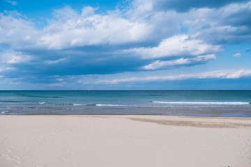 하조대 겨울 모래사장 해변