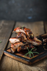 Baked pork ribs with sauce