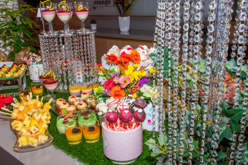 Festive brunch buffet Valentine's Day, Mother's Day, Woman's Day, catering and candy bar