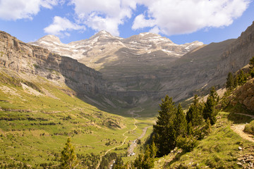 View Ordesa valley