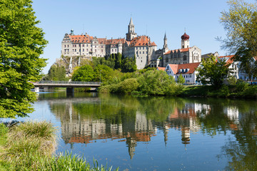 Fototapeta na wymiar Hohenzollernschloss in Sigmaringen an der Donau