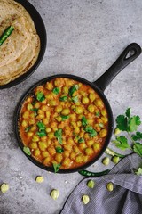 Green Chana Masala with Roti/ Hare channe ki sabzi