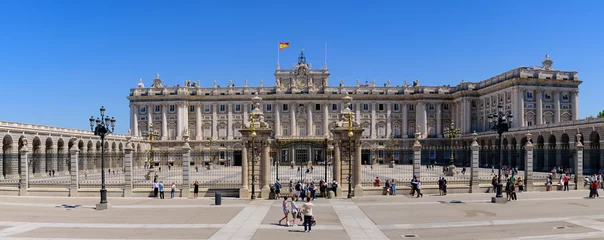 Wandcirkels tuinposter Royal Palace of Madrid in Spain © momo11353