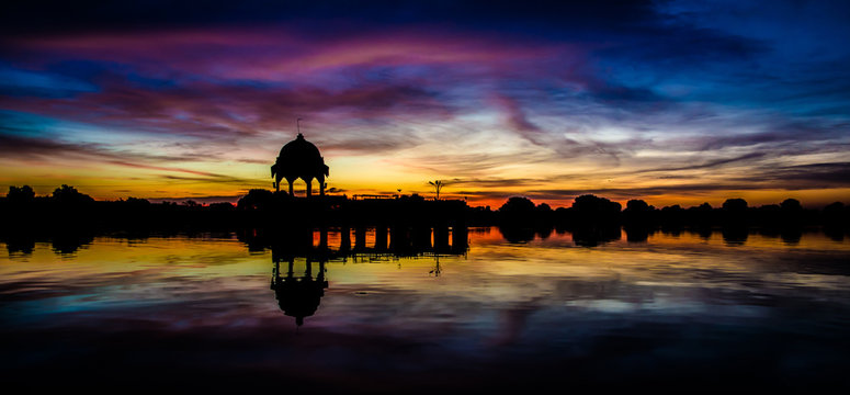 Gadsisar Sagar Lake in Jaisalmer Rajasthan, Sunrise at Gadsisar Sagar Lake
