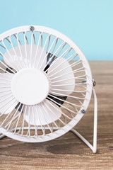 Fan, wind, cool, summer, etc.　扇風機、風、涼、夏など