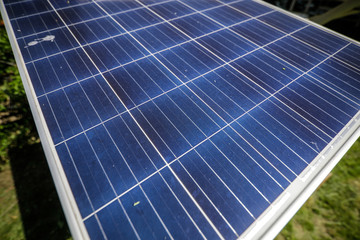 Obraz premium Details with dirty and used solar panels.
